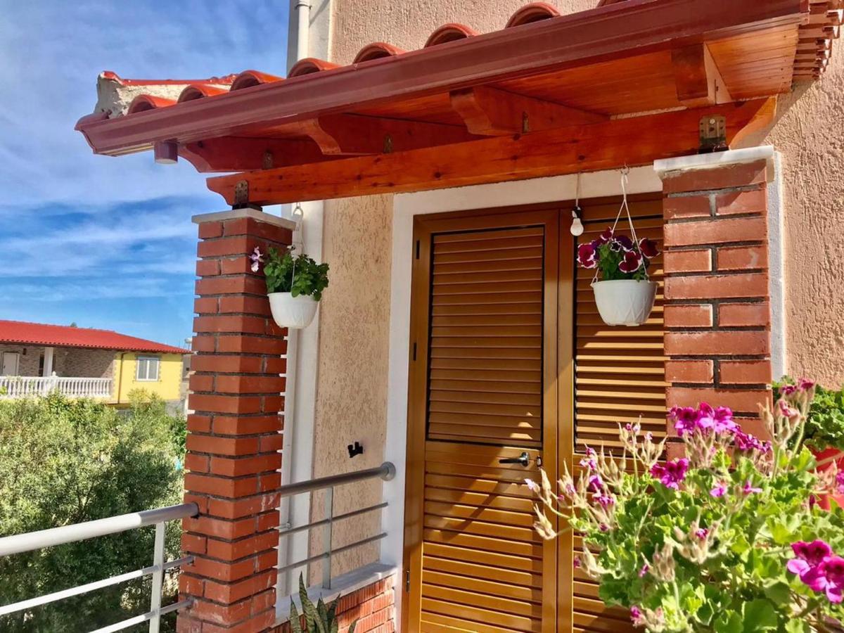 Vila Arlind Hotell Vlorë Exteriör bild