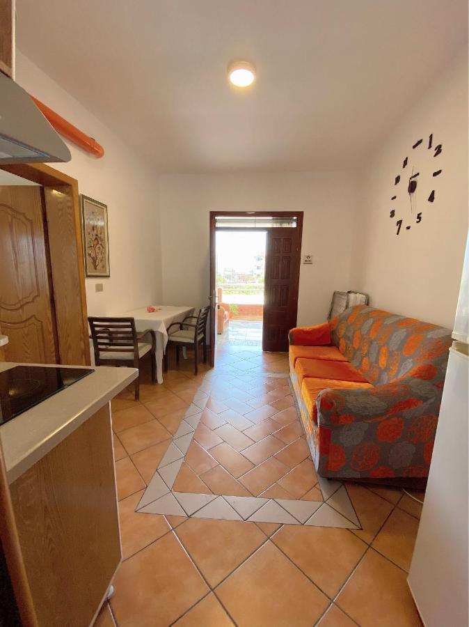 Vila Arlind Hotell Vlorë Exteriör bild