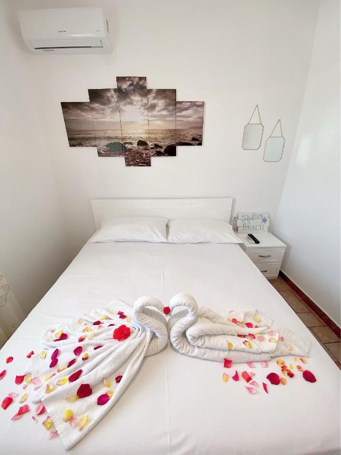 Vila Arlind Hotell Vlorë Exteriör bild