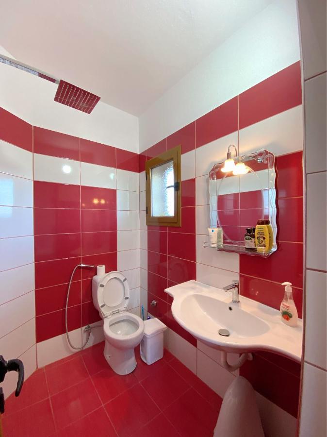Vila Arlind Hotell Vlorë Exteriör bild