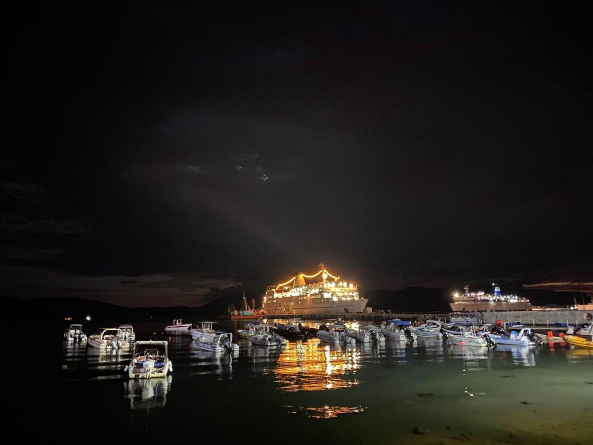 Vila Arlind Hotell Vlorë Exteriör bild